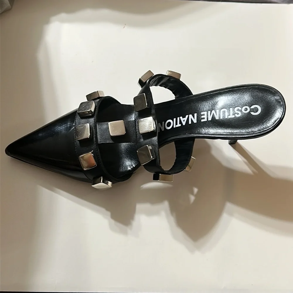 CoSTUME NATIONAL
Women's Black Studded Leather Point-toe Mules - Picture 3 of 11